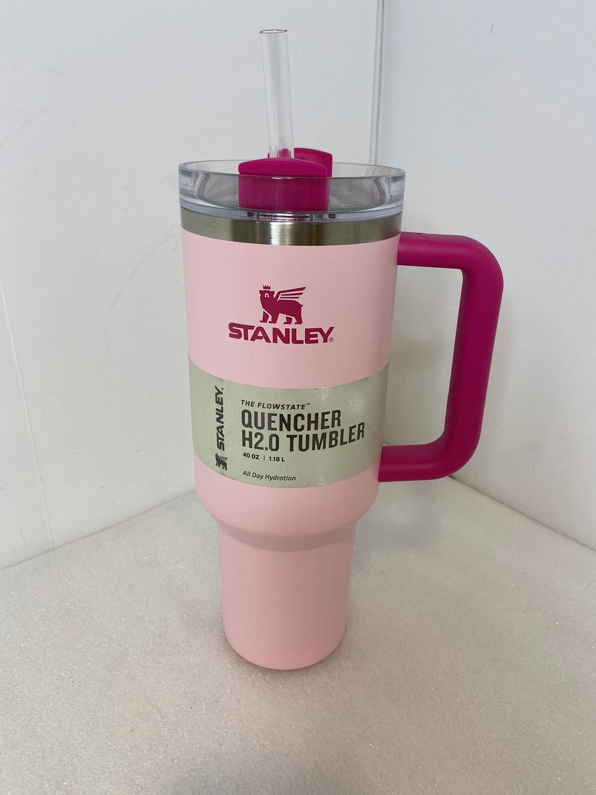 New Stanley FlowState Quencher H2.0 Tumbler 40 oz Flamingo Pink Barbie 💖